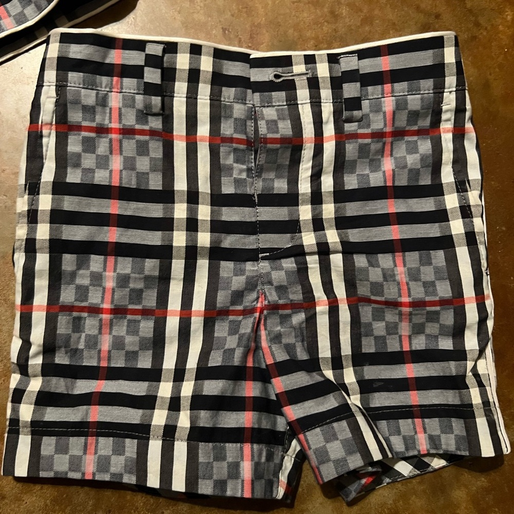 Burberry 18 MO BOY